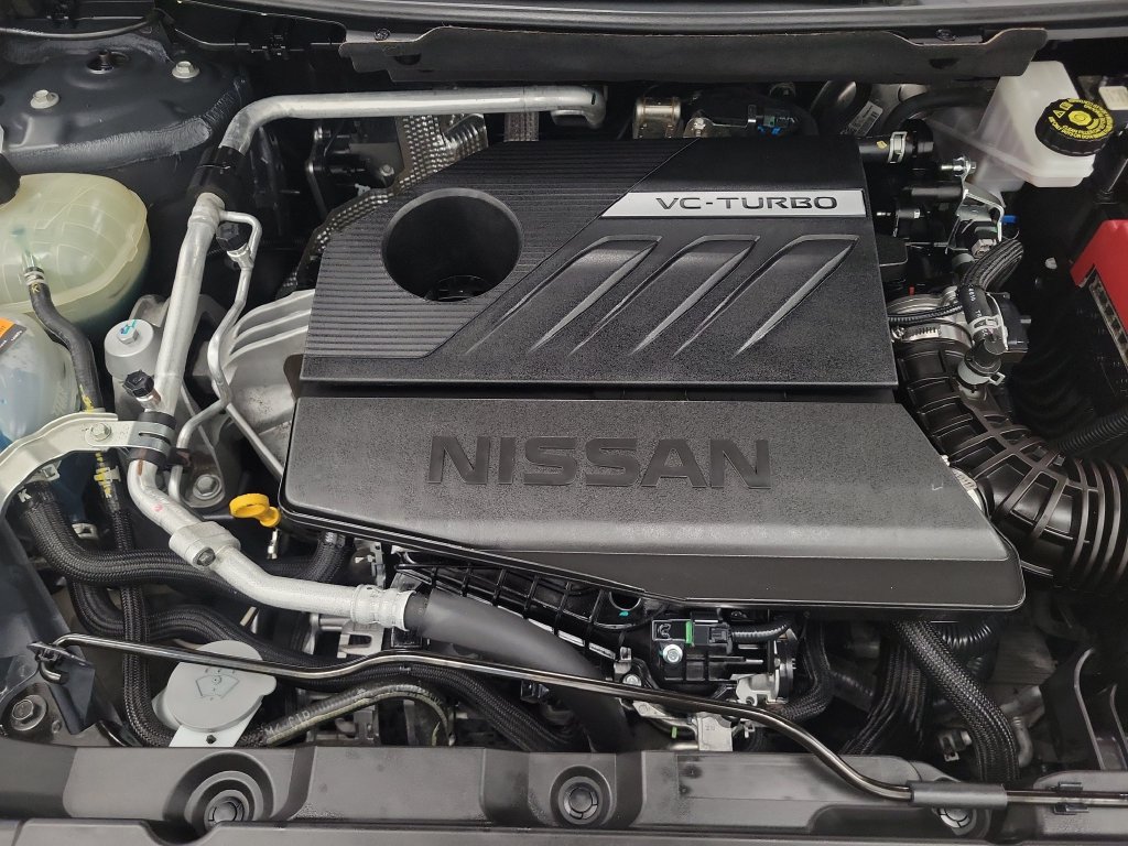 Used 2025 Nissan Rogue SV AWD/4WD image 8