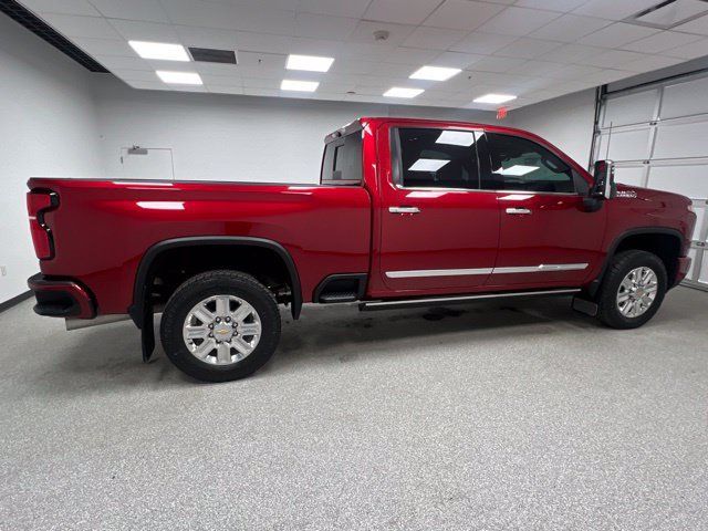 Used 2025 Chevrolet Silverado 3500 High Country w/ High Country Premium Package AWD/4WD image 11