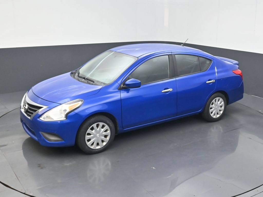 Used 2017 Nissan Versa SV FWD image 9