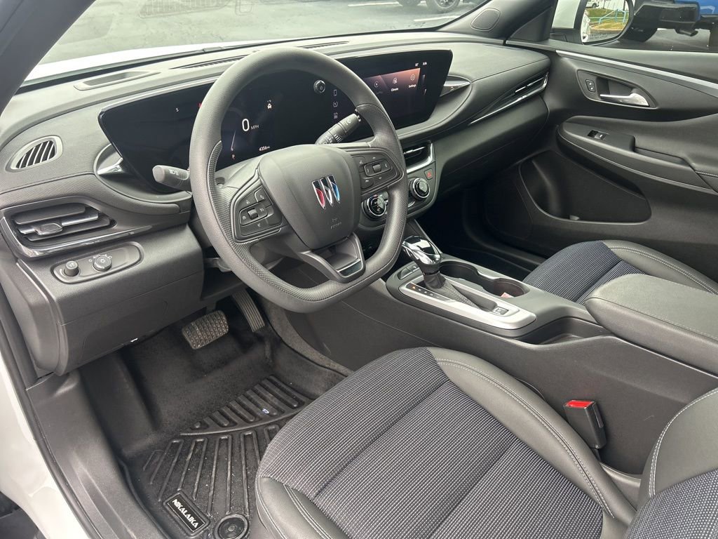Certified 2025 Buick Envista Preferred image 19