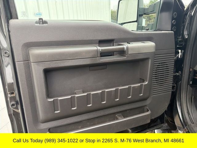 Used 2012 Ford F350 Lariat w/ Chrome Pkg image 24