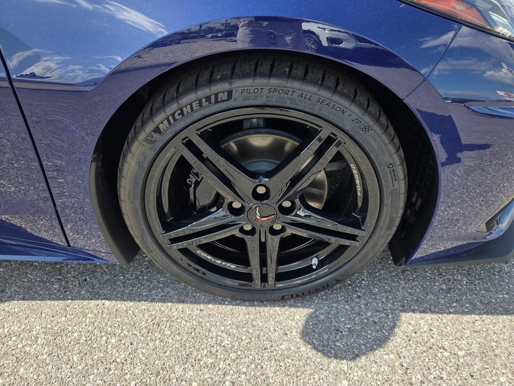 Used 2025 Chevrolet Corvette Stingray Preferred Conv w/ Stealth Interior Trim Package RWD image 18