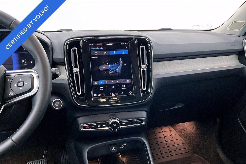 Used 2023 Volvo XC40 B5 Plus w/ Protection Package Premier AWD/4WD image 7