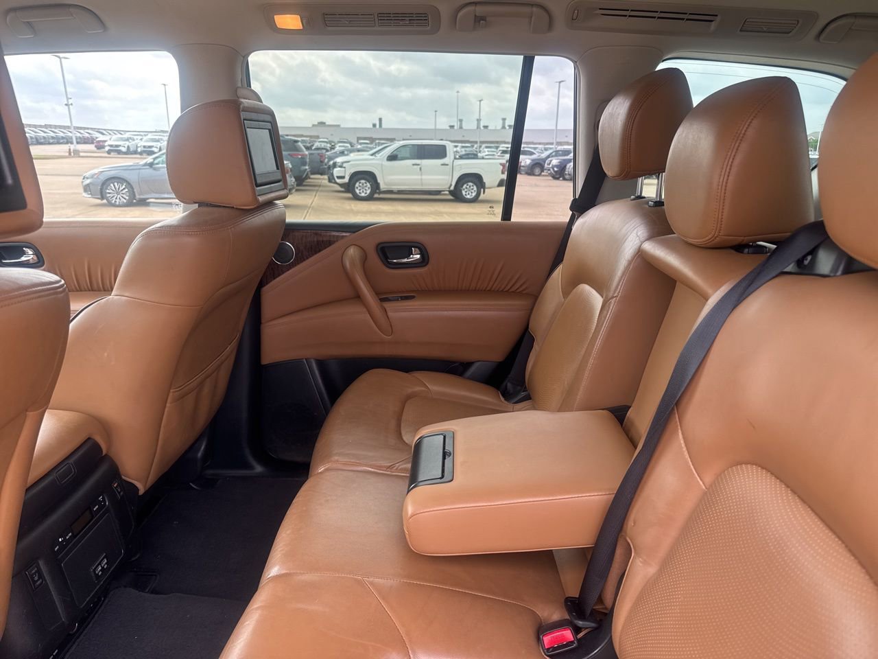 Used 2017 Nissan Armada Platinum image 36