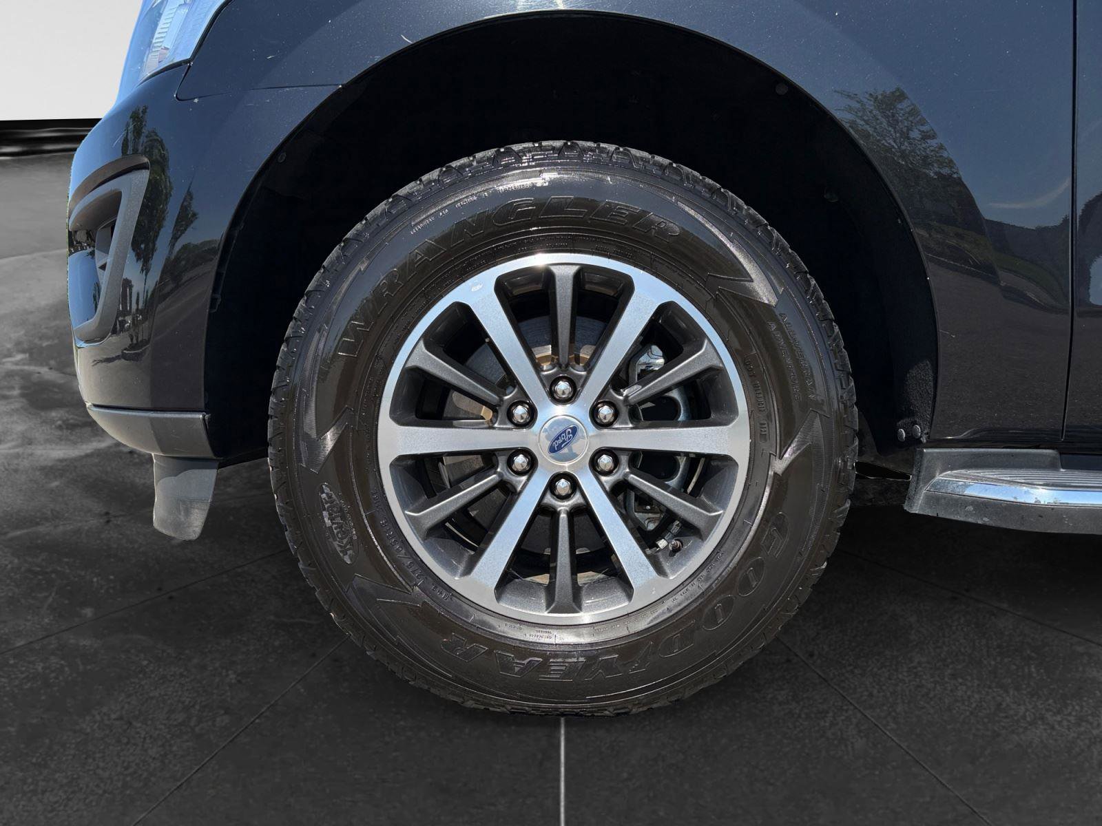 Used 2021 Ford Expedition Max XLT AWD/4WD image 9