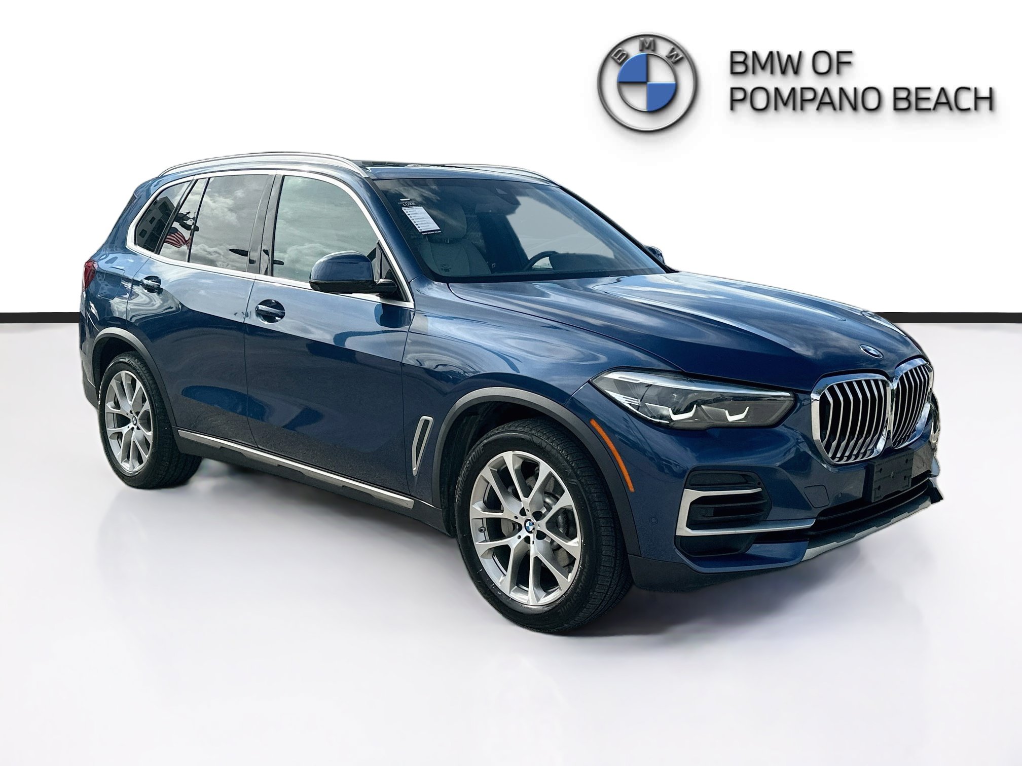 Used 2023 BMW X5 xDrive40i w/ Premium Package AWD/4WD image 1