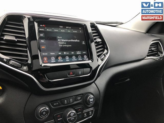 Used 2022 Jeep Cherokee Limited AWD/4WD image 10