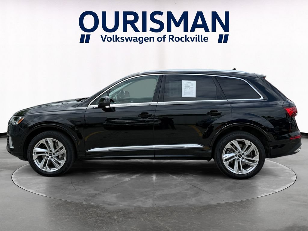 Used 2023 Audi Q7 3.0T Premium w/ Convenience Package AWD/4WD image 3