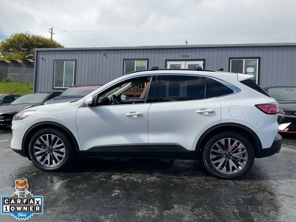 Used 2020 Ford Escape Titanium image 5