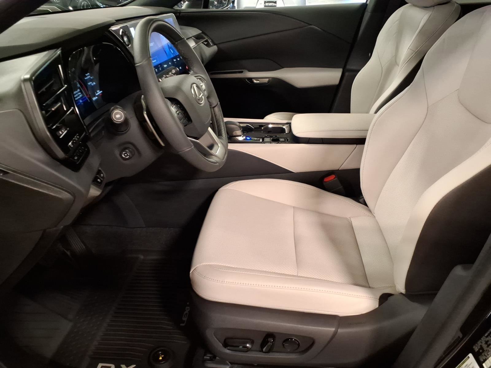 New 2026 Lexus RX 350 AWD image 5