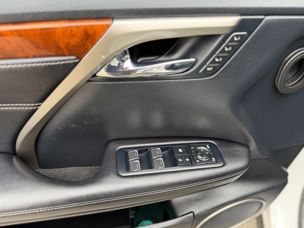 Used 2018 Lexus RX 350L AWD image 17
