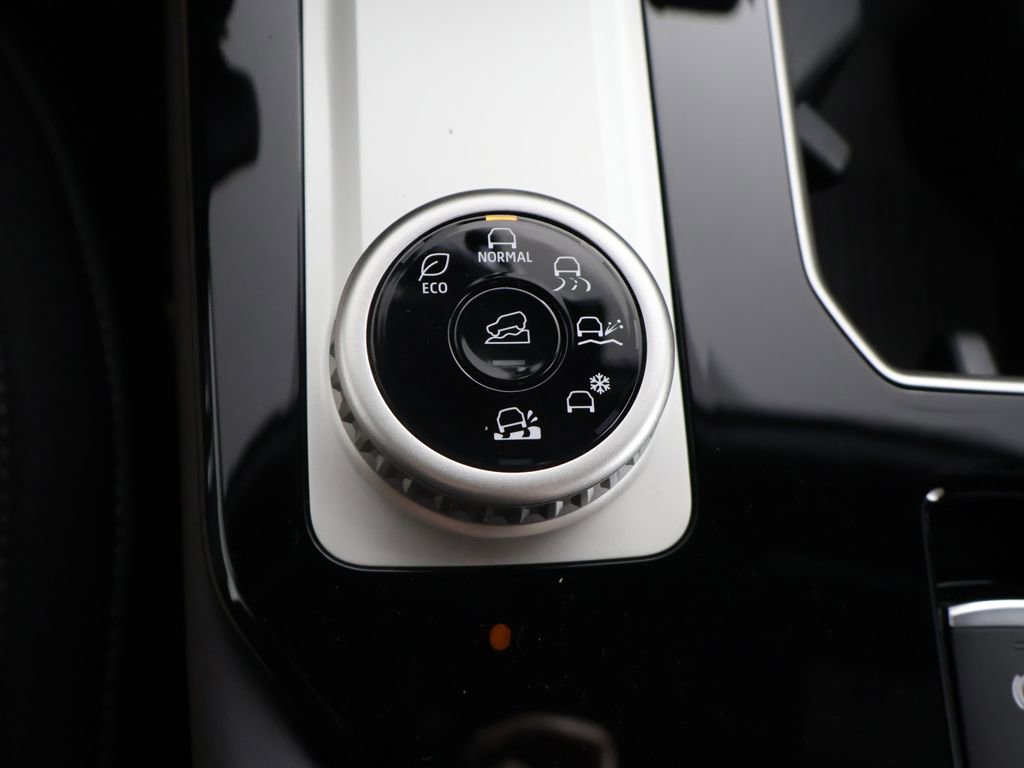 New 2026 Mitsubishi Outlander LE AWD/4WD image 53