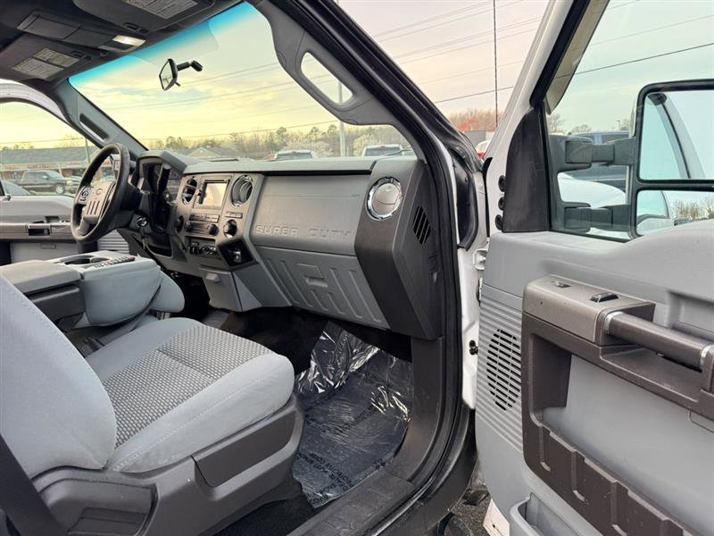 Used 2012 Ford F350 XLT w/ FX4 4X4 Off-Road Pkg image 10