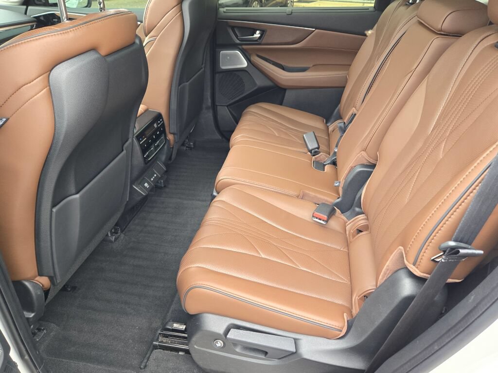 Certified 2025 Acura MDX w/ Advance Package AWD/4WD image 27