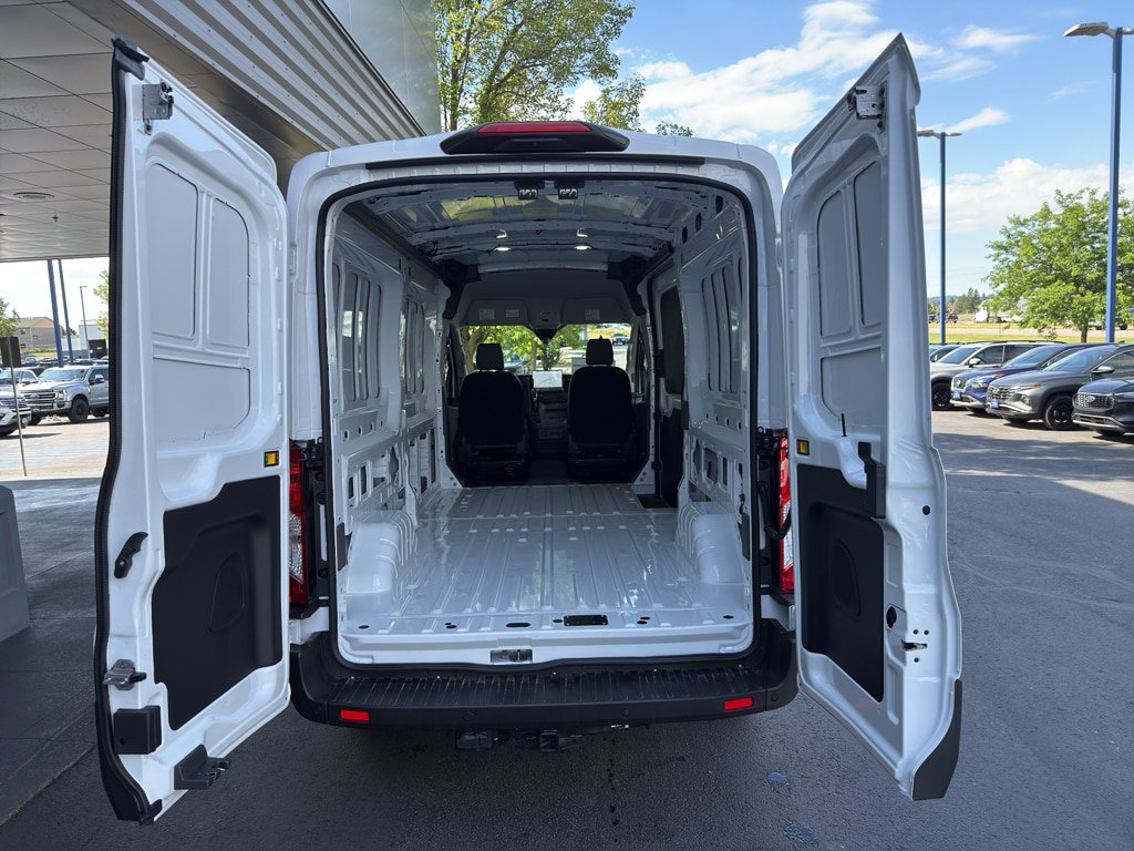 New 2026 Ford Transit 250 148 Medium Roof RWD image 7