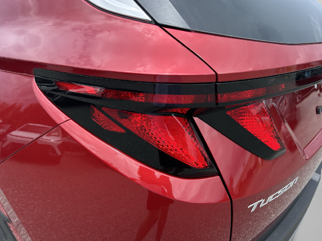 New 2026 Hyundai Tucson Limited FWD image 14
