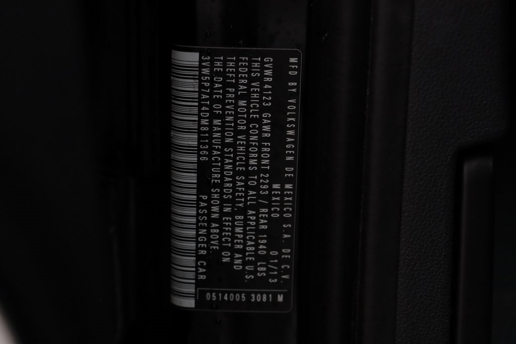 Used 2013 Volkswagen Beetle 2.5 image 24