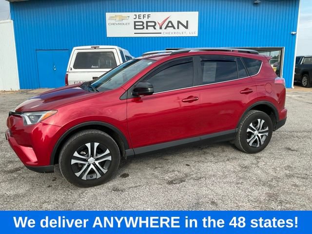 Used 2017 Toyota RAV4 LE FWD image 1
