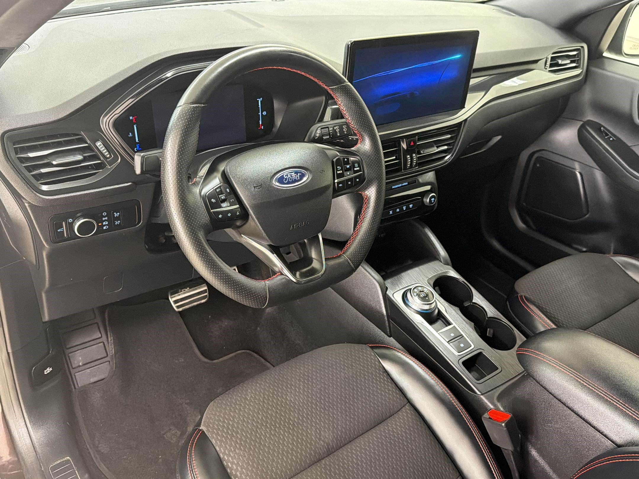 Certified 2023 Ford Escape ST-Line w/ Tech Pack #1 FWD image 4