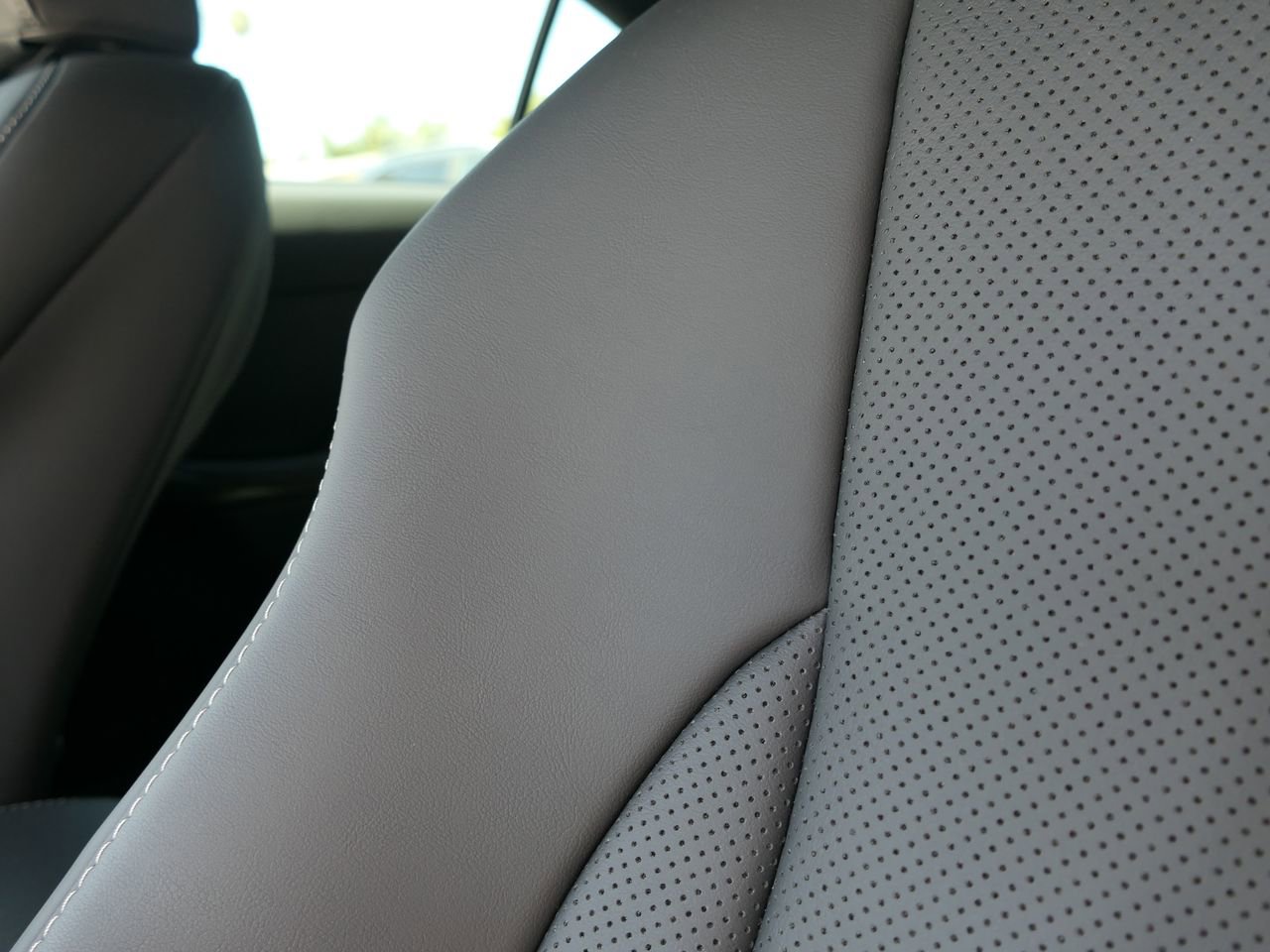 Used 2026 Lexus IS 350 F Sport w/ Accessory Package Z1 RWD image 13