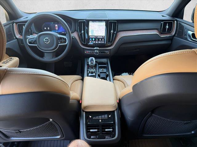 Used 2025 Volvo XC60 B5 Ultra w/ Protection Package Premier AWD/4WD image 23
