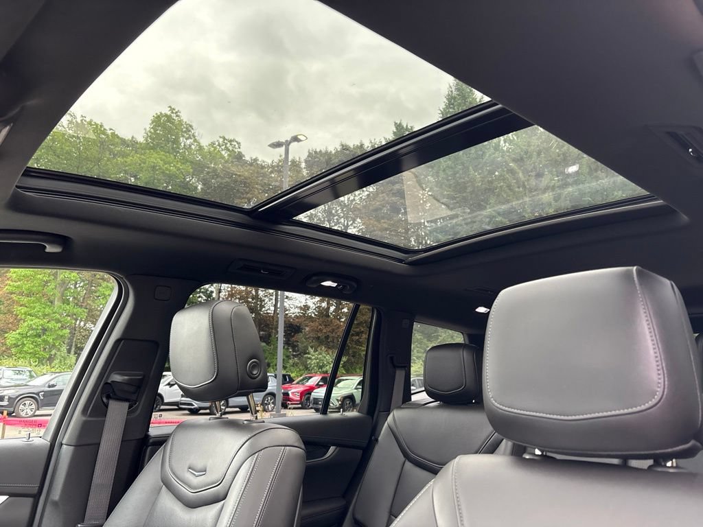 Used 2020 Cadillac XT6 Premium Luxury FWD image 21