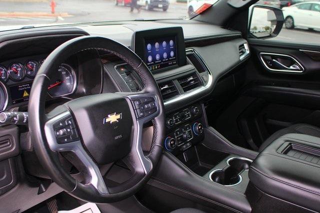Used 2023 Chevrolet Suburban LS image 3