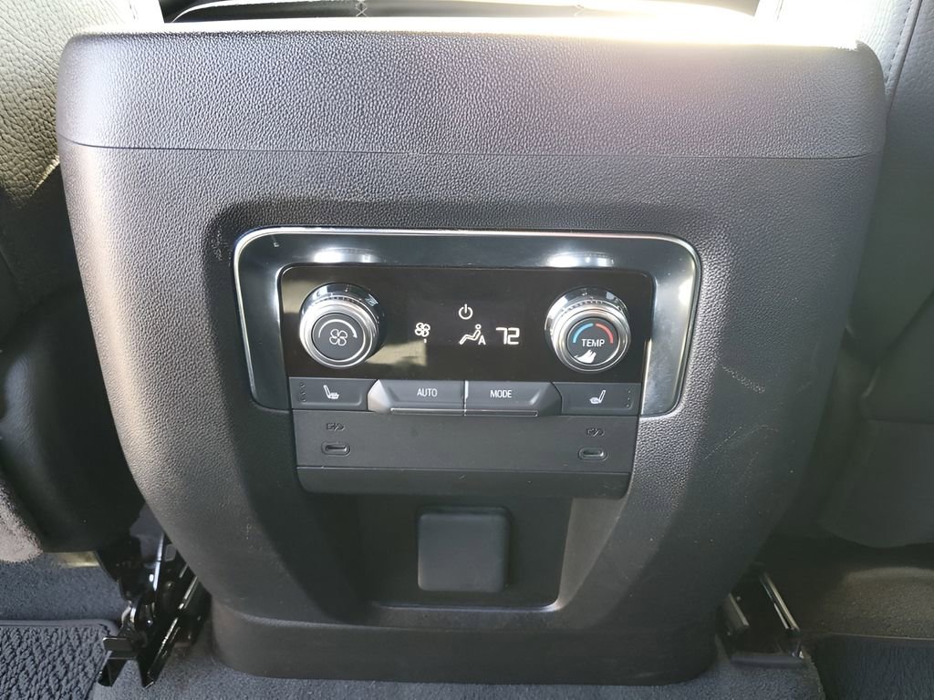 Certified 2025 GMC Yukon Denali image 21