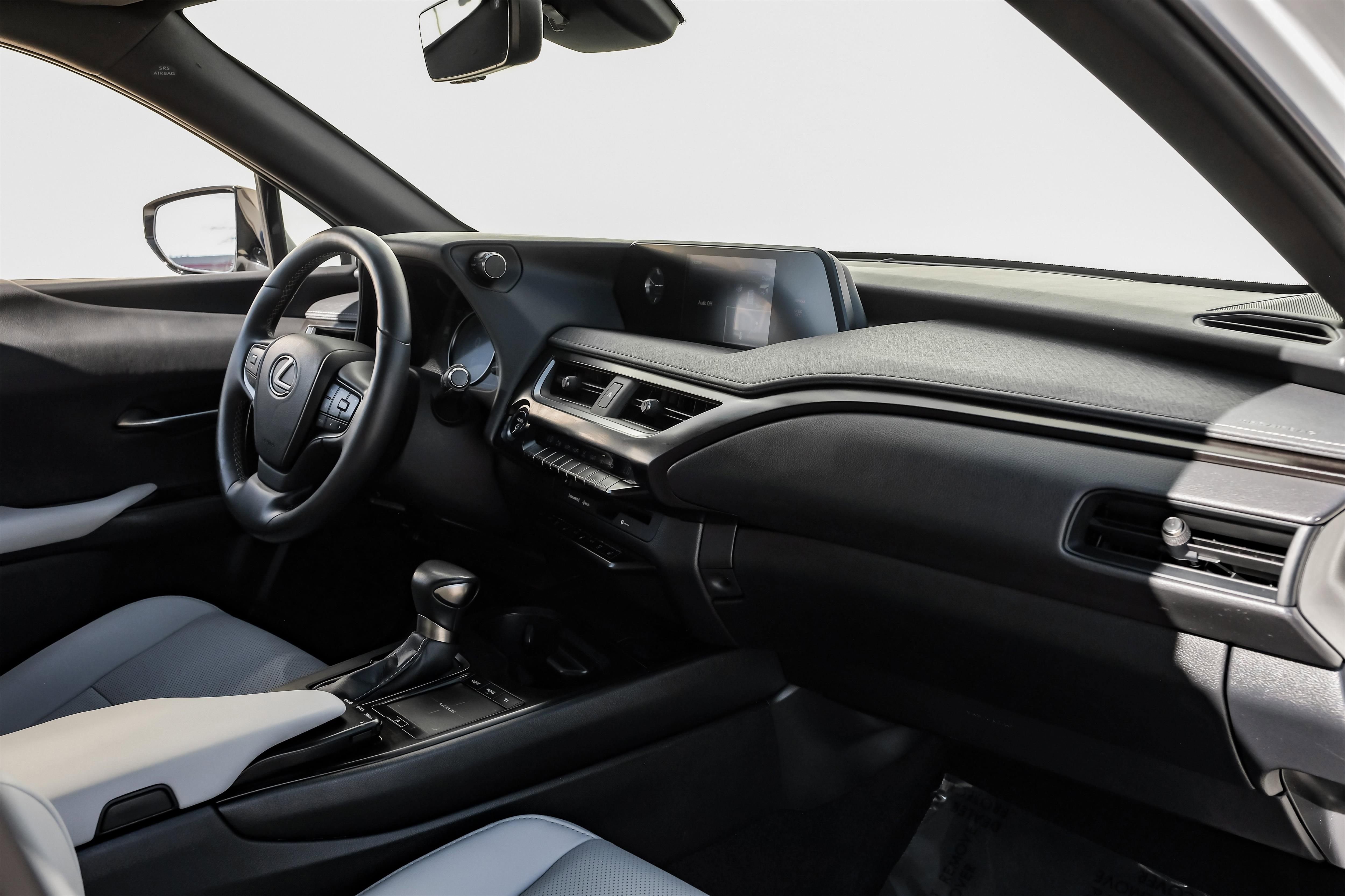 Used 2021 Lexus UX 250h w/ Premium Package image 13