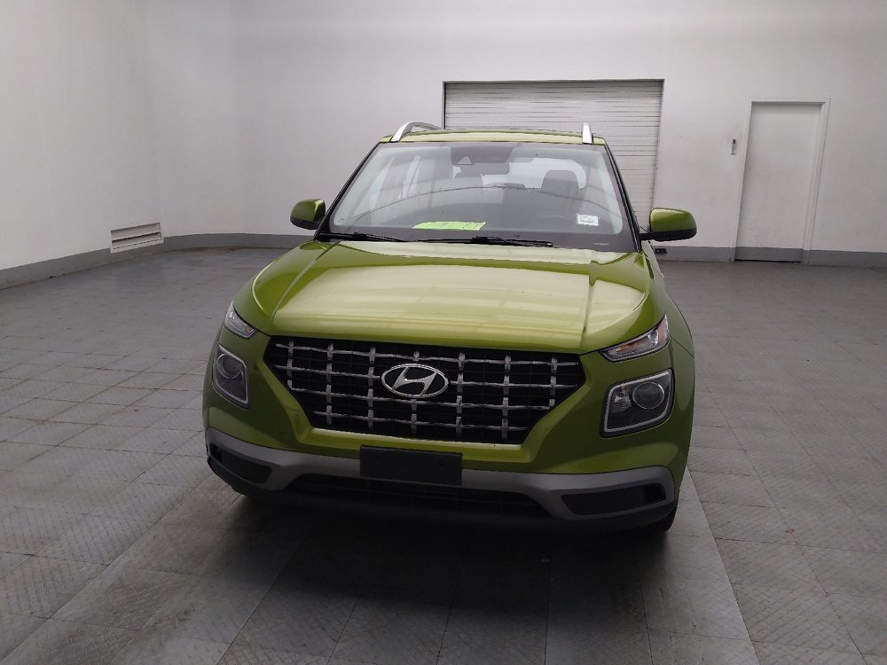 Used 2022 Hyundai Venue SEL FWD image 15