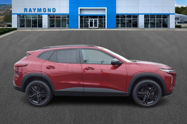 Certified 2024 Chevrolet Trax ACTIV w/ Sunroof Package image 2