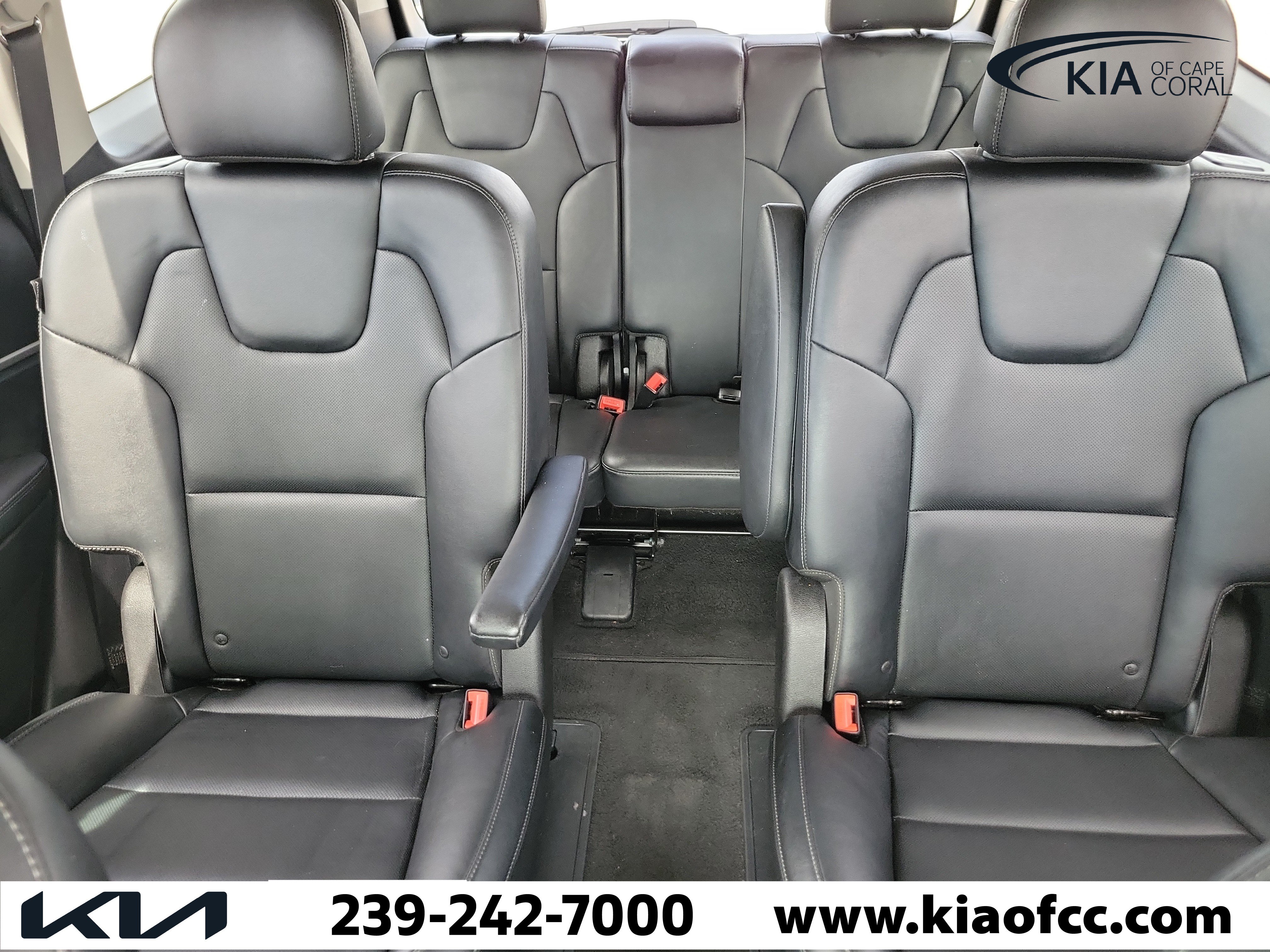 Certified 2023 Kia Telluride S w/ S Sunroof Package AWD/4WD image 30