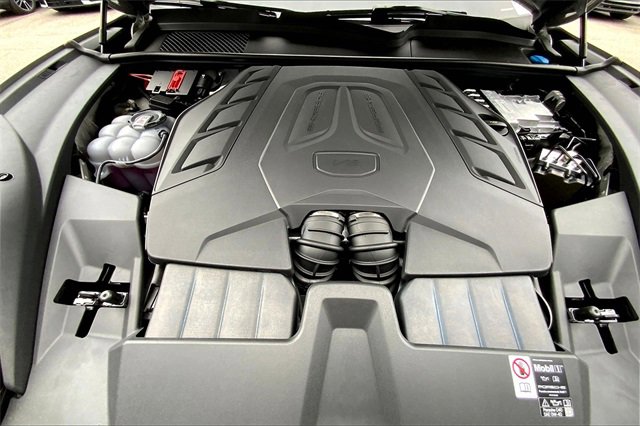 New 2025 Porsche Cayenne GTS image 39