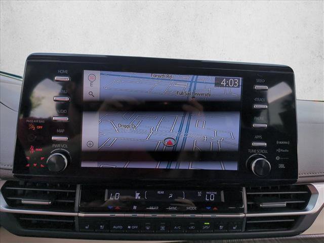 Used 2024 Toyota Sienna Platinum AWD/4WD image 13