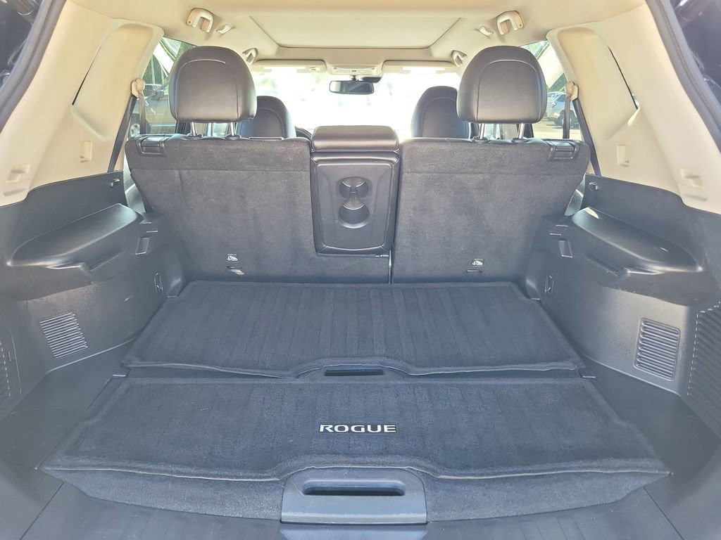 Used 2020 Nissan Rogue SL w/ Premium Package AWD/4WD image 11