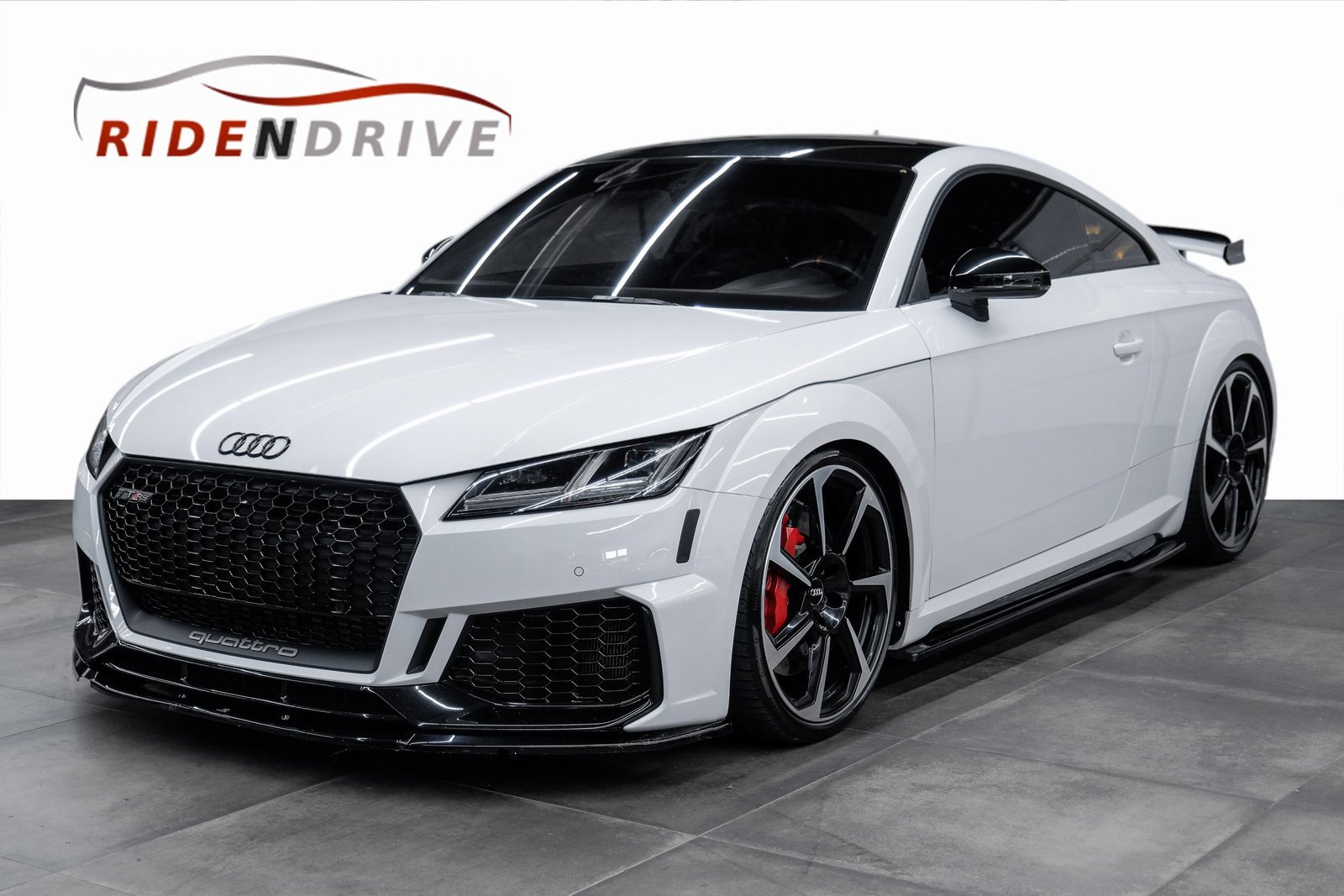 Used 2019 Audi TT RS w/ Technology Package image 1