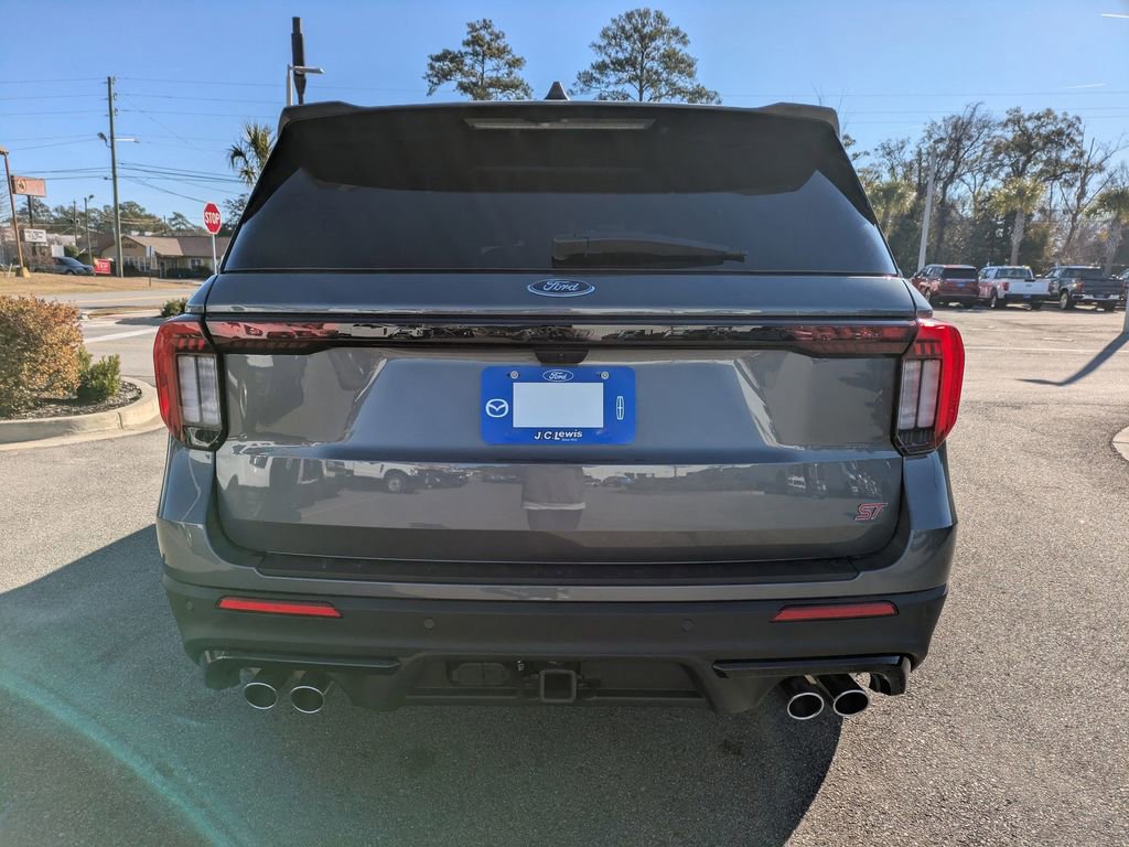 New 2026 Ford Explorer ST image 5
