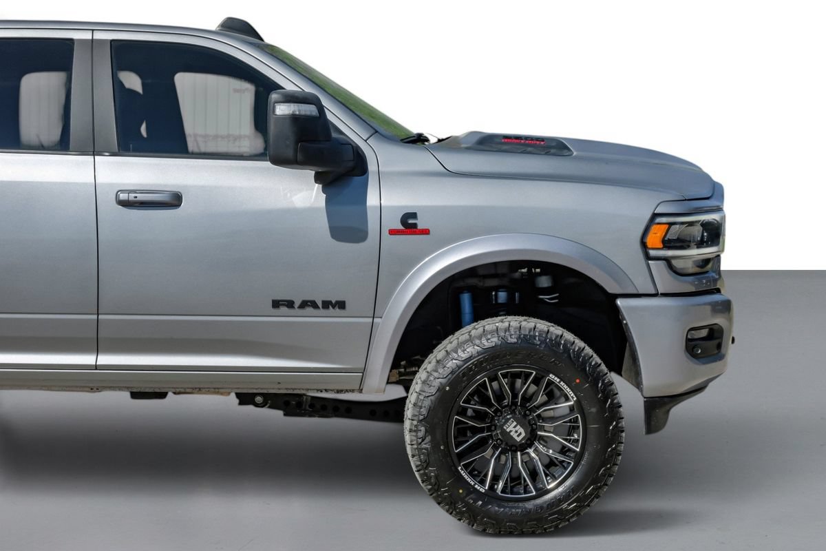 Used 2023 RAM 2500 Laramie AWD/4WD image 8