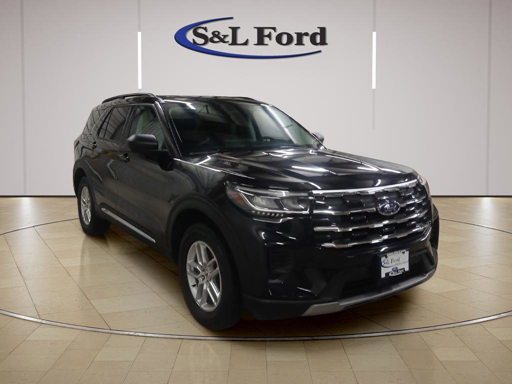 Certified 2025 Ford Explorer Active image 5