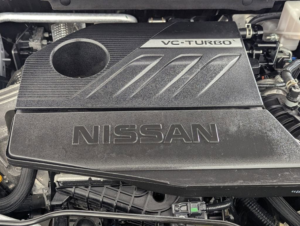 Used 2023 Nissan Rogue SV image 10
