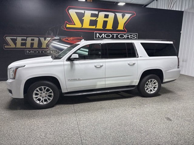 Used 2020 GMC Yukon XL SLT image 2