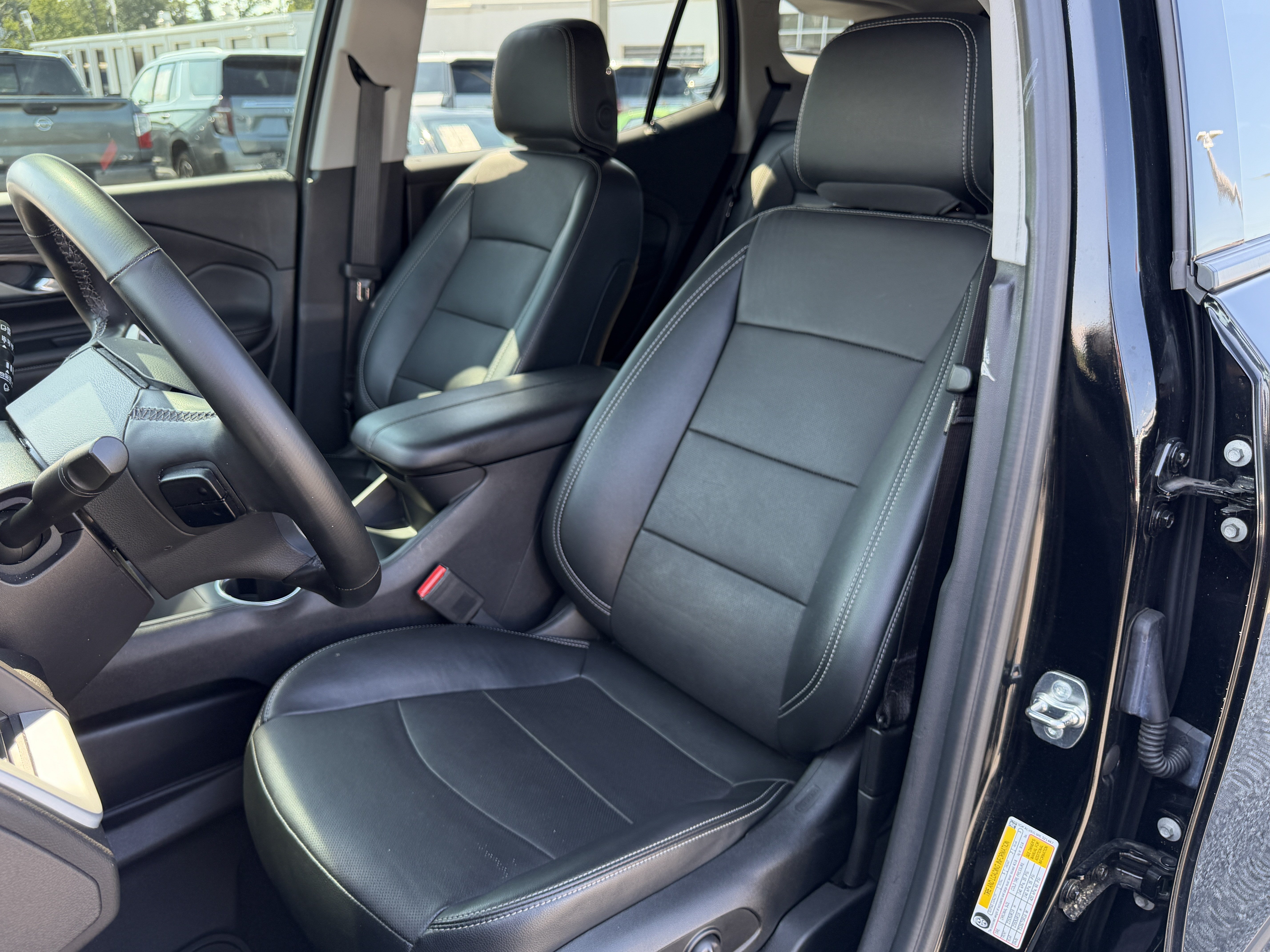 Used 2024 GMC Terrain SLT w/ Elevation Edition AWD/4WD image 16