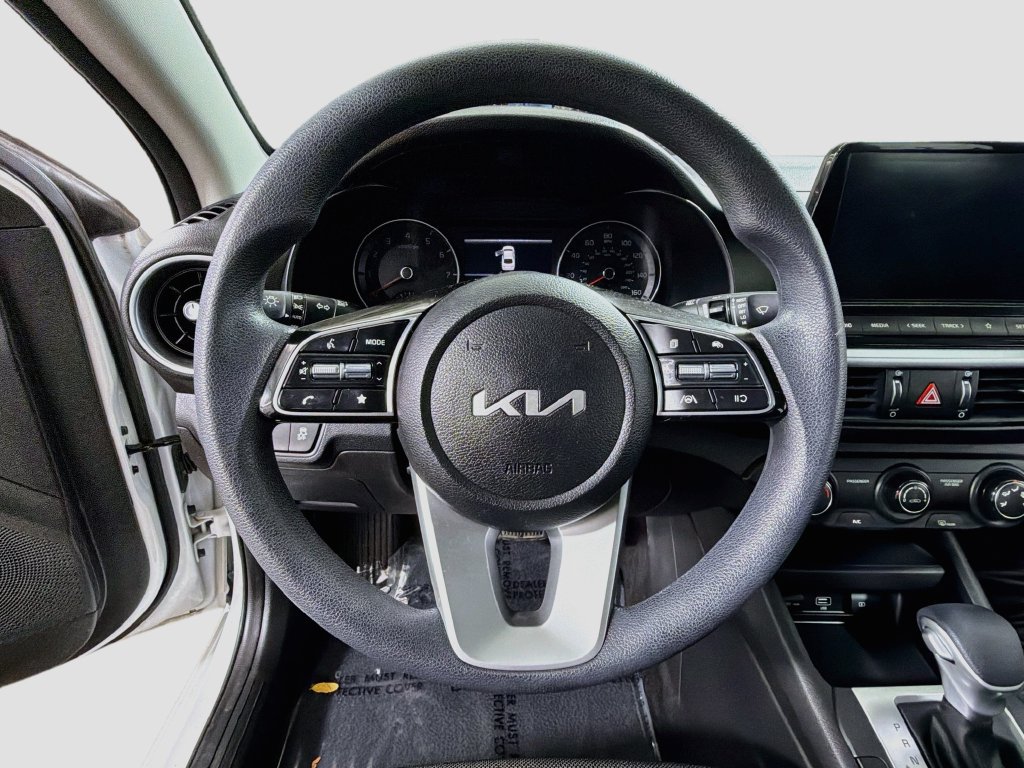 Used 2024 Kia Forte LXS FWD image 13