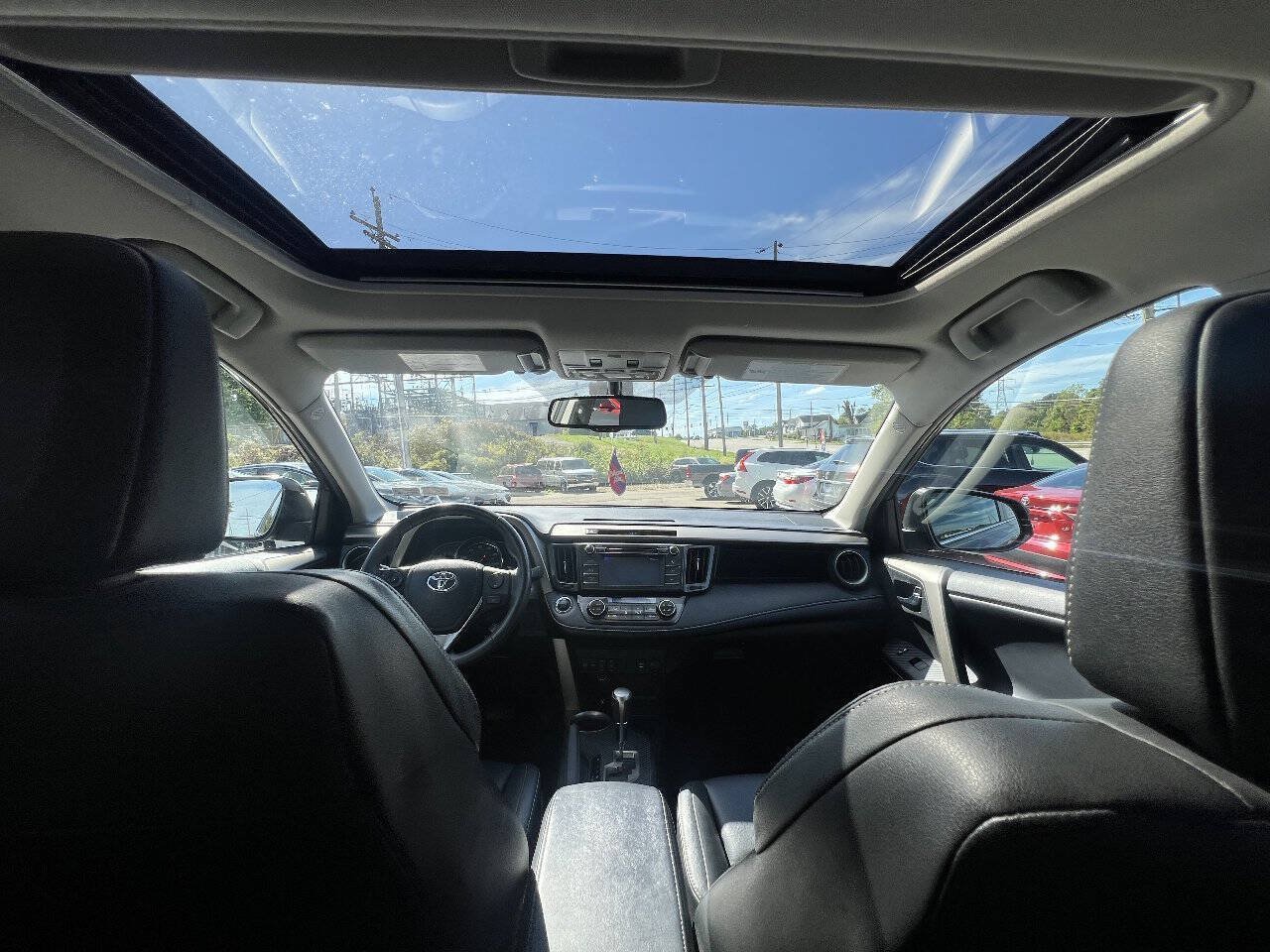 Used 2013 Toyota RAV4 Limited AWD/4WD image 13
