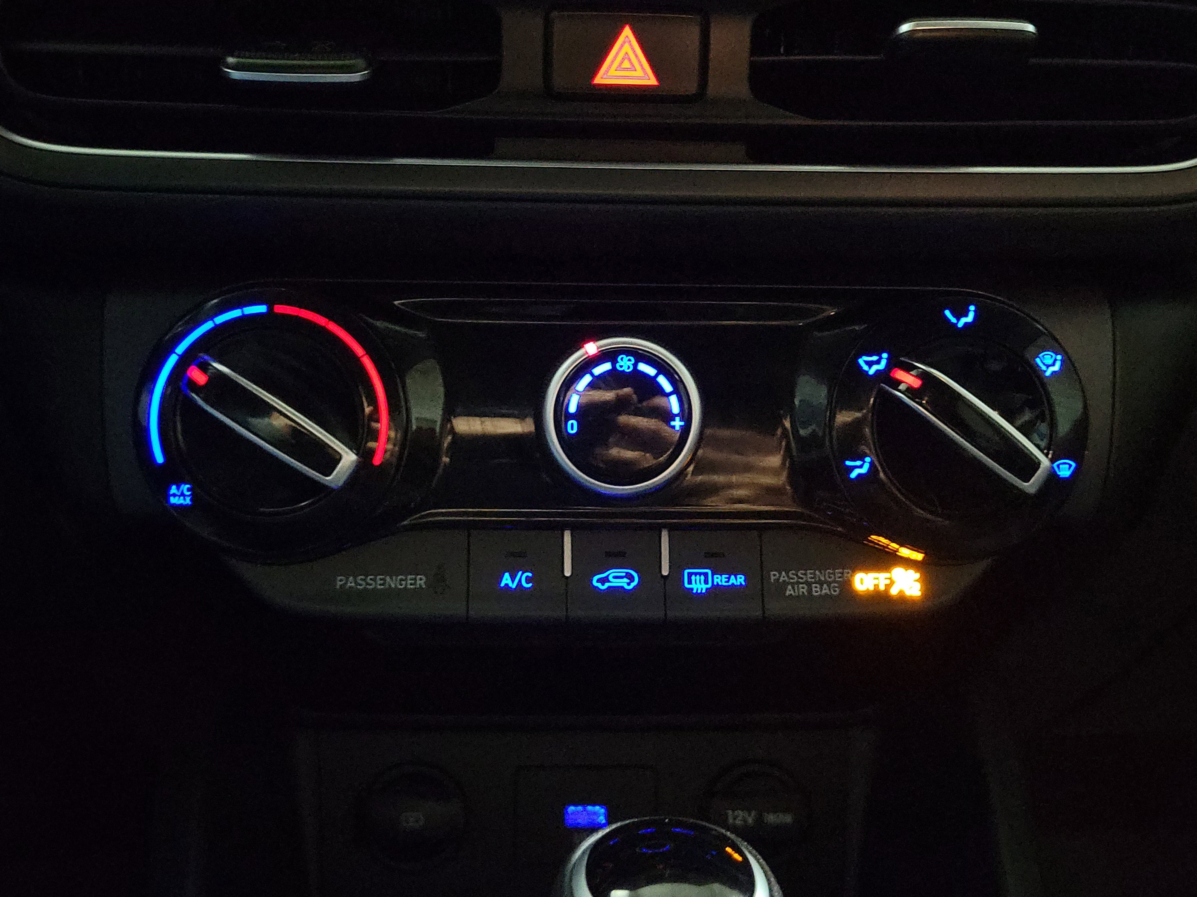 Used 2023 Hyundai Kona SEL AWD/4WD image 31