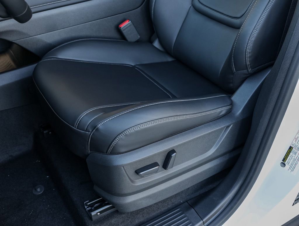 New 2026 Nissan Armada SV image 17