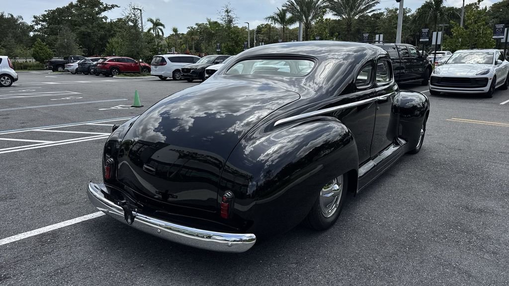 Used 2022 Chrysler Voyager LX image 3