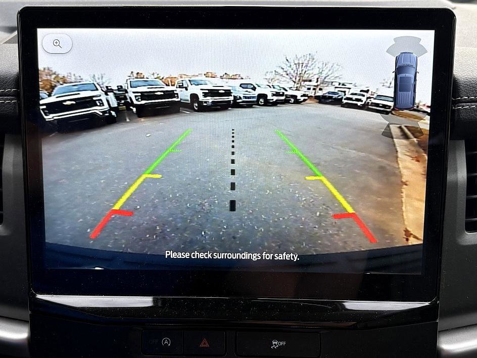 Used 2023 Ford Expedition XLT image 25