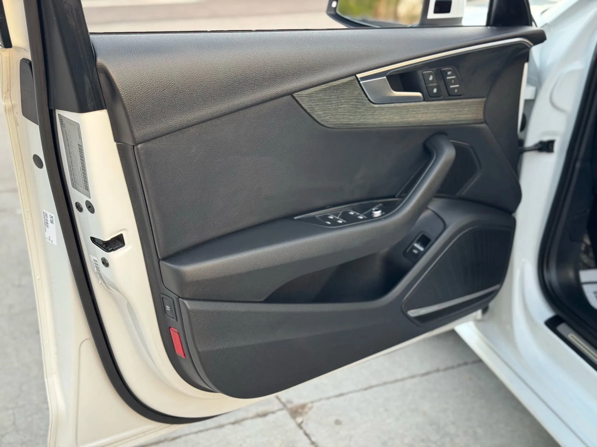 Used 2017 Audi A4 2.0T Premium Plus w/ Premium Plus Package image 10