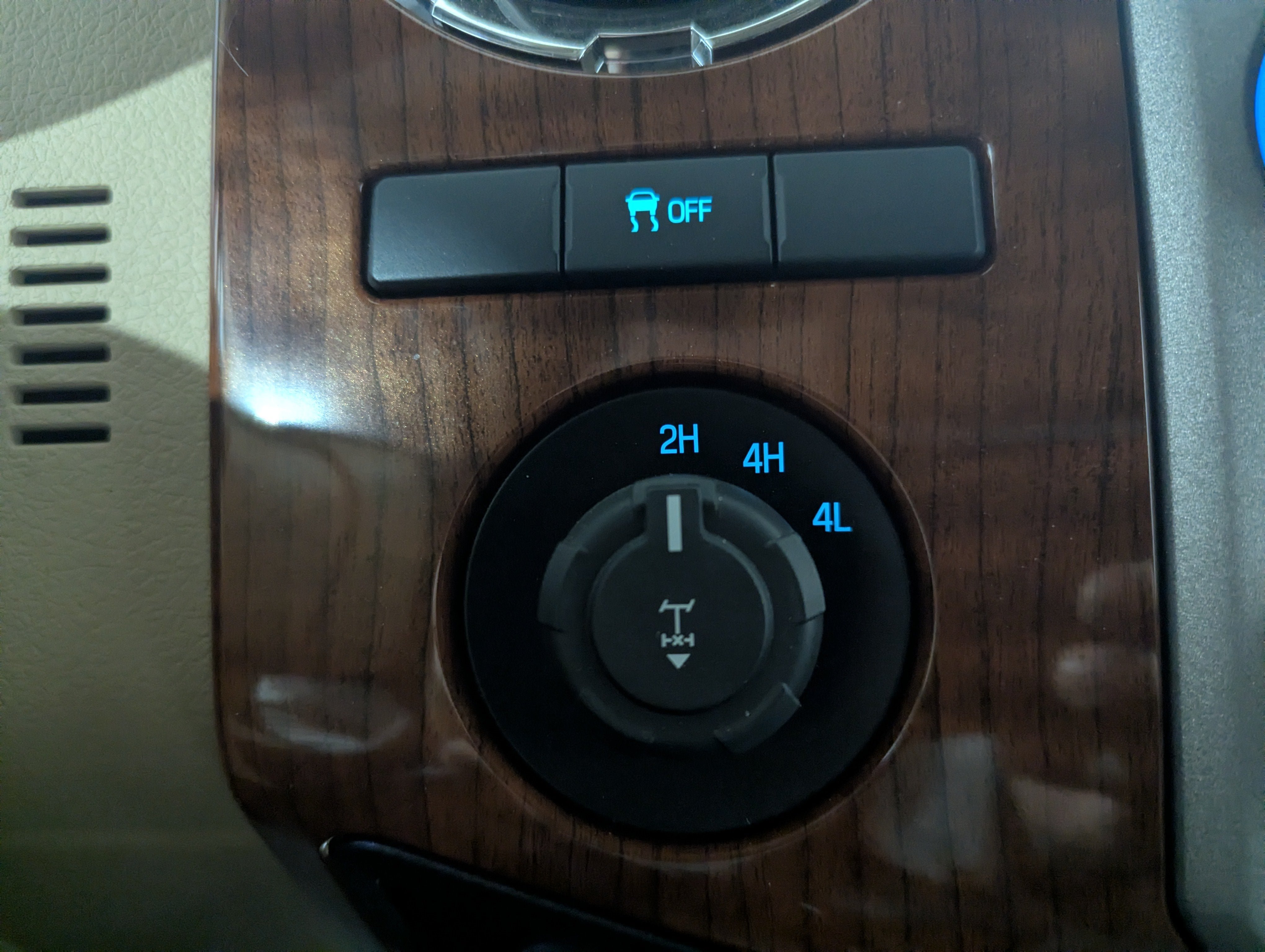 Used 2016 Ford F250 King Ranch w/ Snow Plow Prep Package AWD/4WD image 21